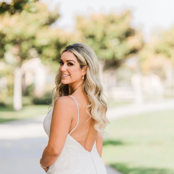 Wedding Dress: Lilian West 1159 - Picture 6 of 7